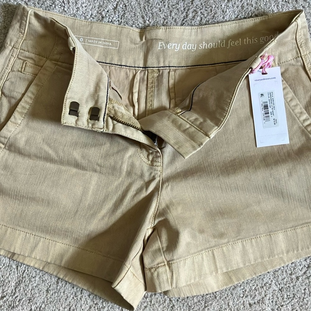 Vineyard Vines Womens Shorts Tan 0 NWT